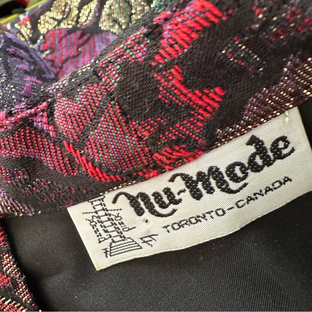 NU-MODE Vintage Puff Sleeve Peplum Brocade Blazer - Picture 12 of 17